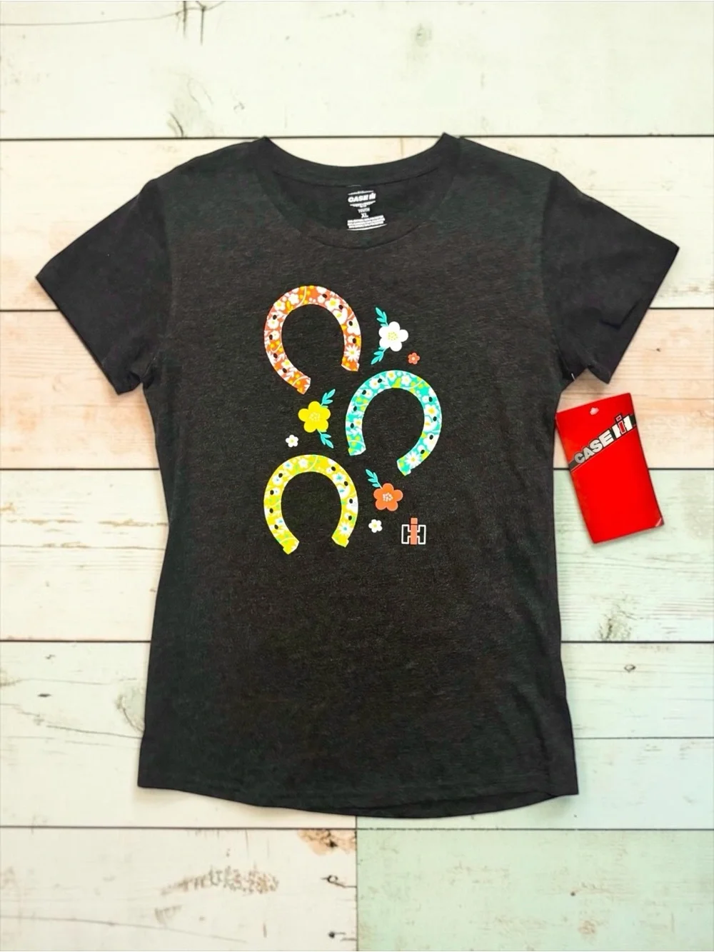 NWT Case IH Floral Horseshoes Tee – Dark Heather Gray Girls Youth XL